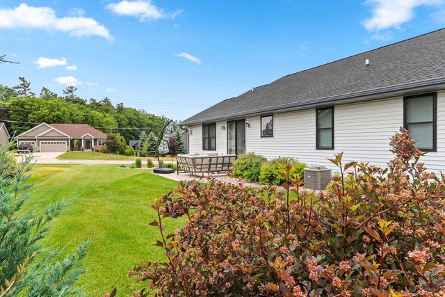 710 WESTHILL DRIVE, Green Bay, WI 54313