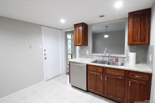 14122 Churchill Estates Blvd Apt 1602, San Antonio, TX 78248