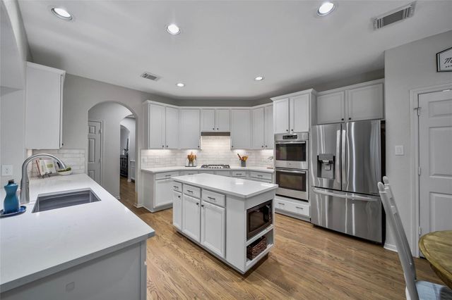 63 Silver Bayou Court, Conroe, TX 77384