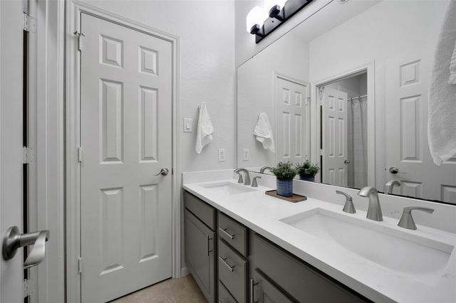 63 Silver Bayou Court, Conroe, TX 77384