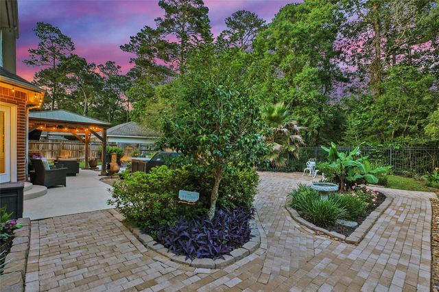 63 Silver Bayou Court, Conroe, TX 77384