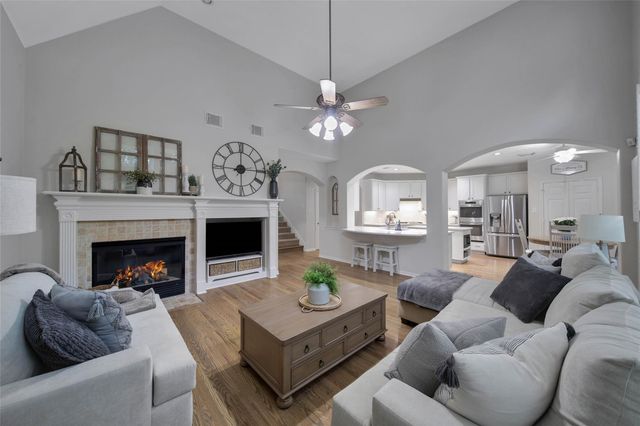 63 Silver Bayou Court, Conroe, TX 77384