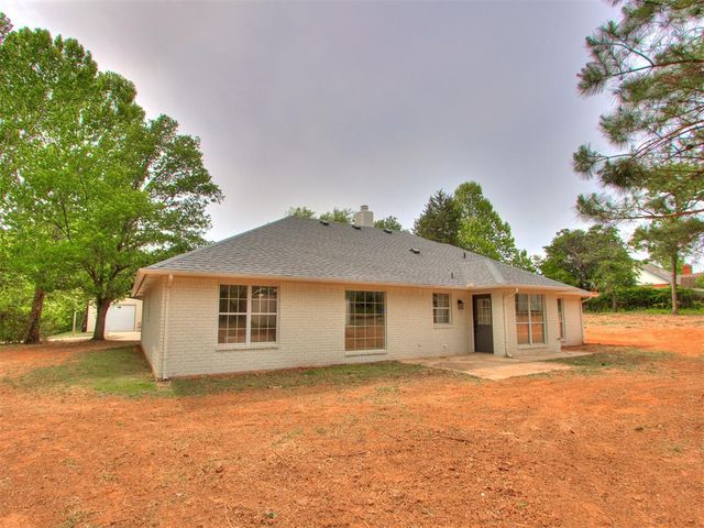 900 S Carolyn Drive, Choctaw, OK 73020