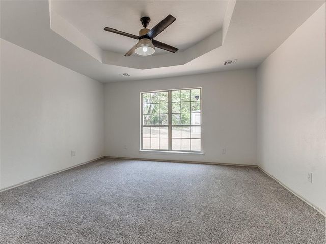 900 S Carolyn Drive, Choctaw, OK 73020