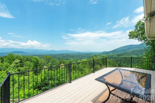 301 Oak Winds Drive, Old Fort, NC 28762