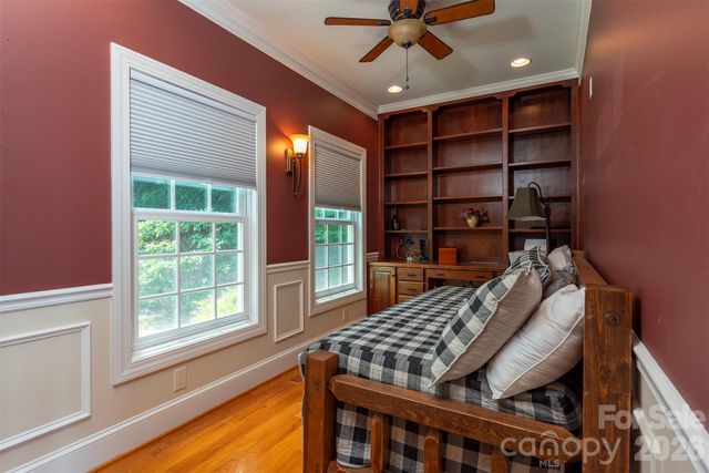 301 Oak Winds Drive, Old Fort, NC 28762