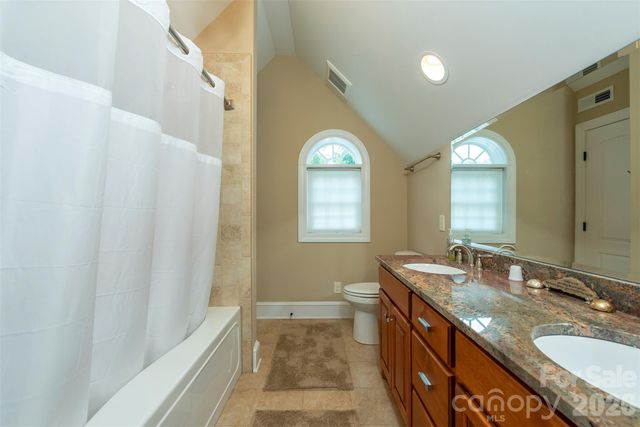301 Oak Winds Drive, Old Fort, NC 28762