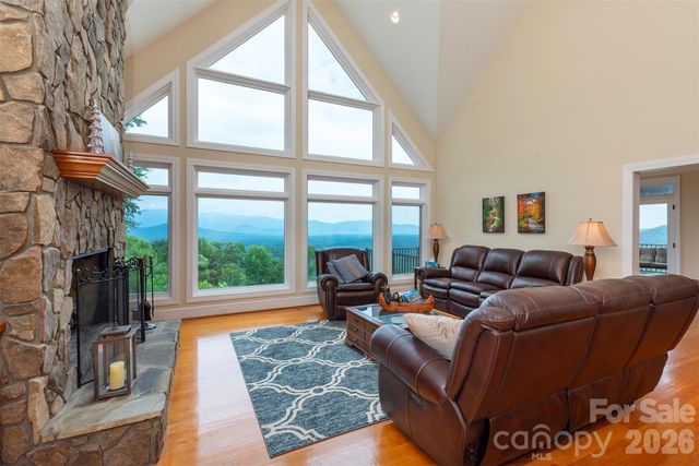 301 Oak Winds Drive, Old Fort, NC 28762