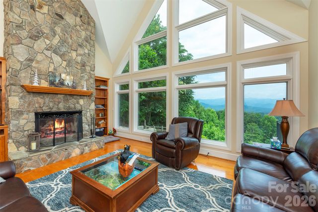 301 Oak Winds Drive, Old Fort, NC 28762