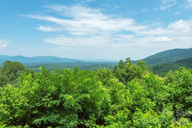 301 Oak Winds Drive, Old Fort, NC 28762