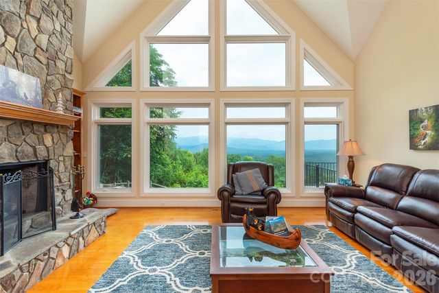 301 Oak Winds Drive, Old Fort, NC 28762