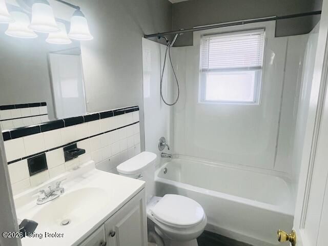 3733 Lentz Ave, Louisville, KY 40215