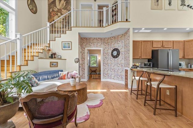 1954 Texas Hill Road, Hinesburg, VT 05461