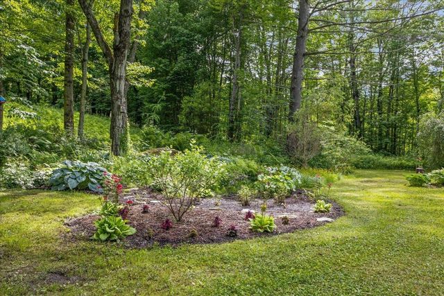 1954 Texas Hill Road, Hinesburg, VT 05461
