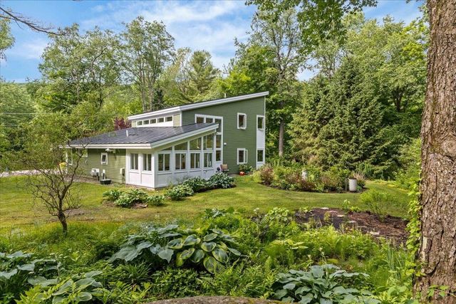 1954 Texas Hill Road, Hinesburg, VT 05461