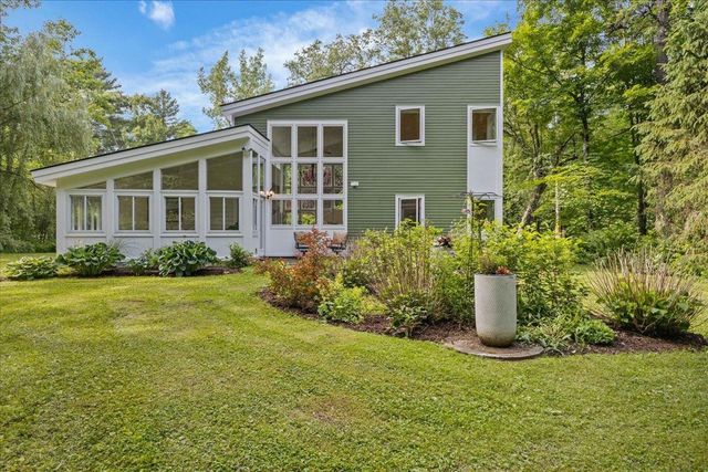 1954 Texas Hill Road, Hinesburg, VT 05461