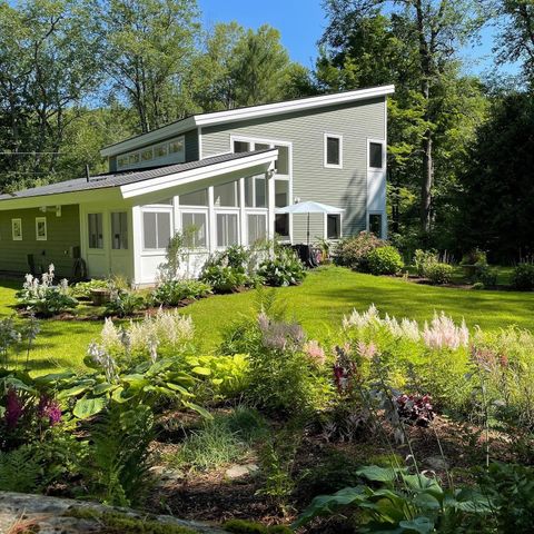 1954 Texas Hill Road, Hinesburg, VT 05461