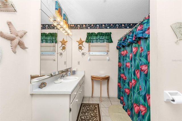 546 CIRCLEWOOD DRIVE P3-4, Venice, FL 34293