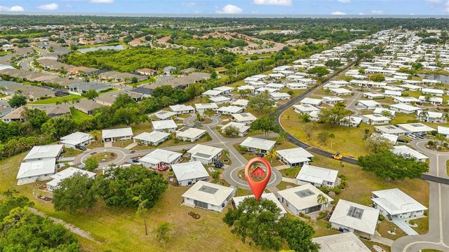 546 CIRCLEWOOD DRIVE P3-4, Venice, FL 34293