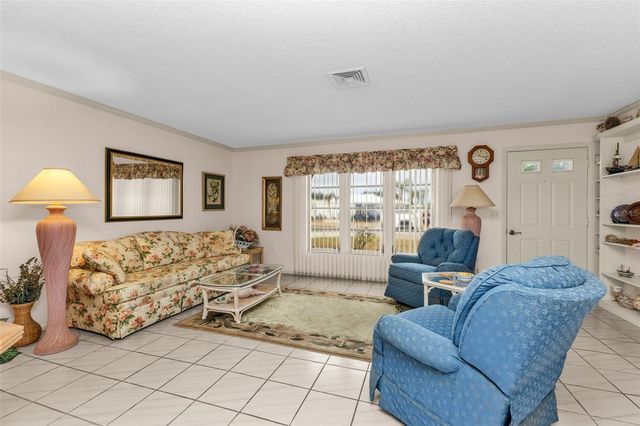546 CIRCLEWOOD DRIVE P3-4, Venice, FL 34293