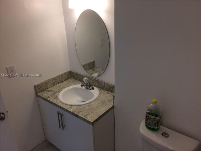 9143 SW 77 AV B107, Miami, FL 33156
