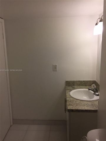 9143 SW 77 AV B107, Miami, FL 33156