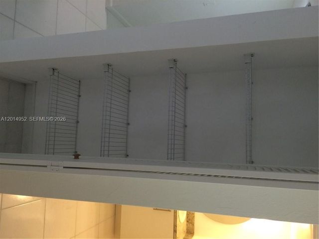 9143 SW 77 AV B107, Miami, FL 33156