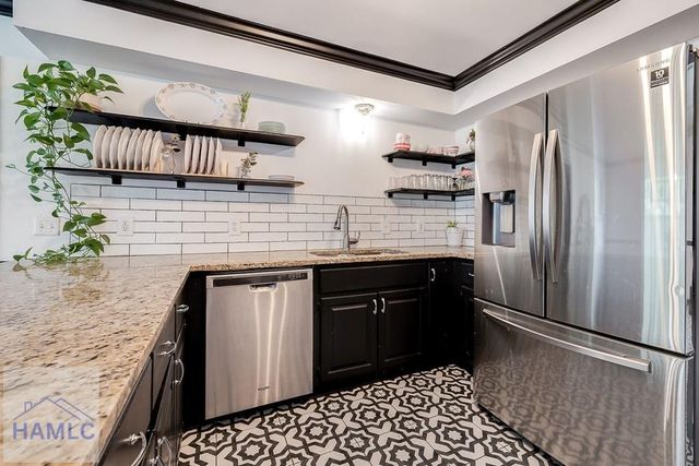 387 Sandhurst Drive, Richmond Hill, GA 31324