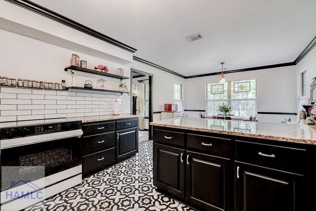 387 Sandhurst Drive, Richmond Hill, GA 31324