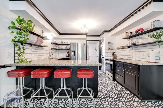 387 Sandhurst Drive, Richmond Hill, GA 31324