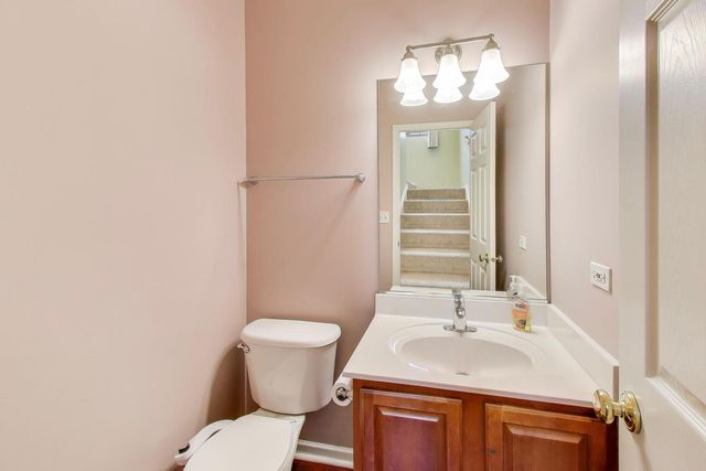 2427 Daybreak Court, Elgin, IL 60123