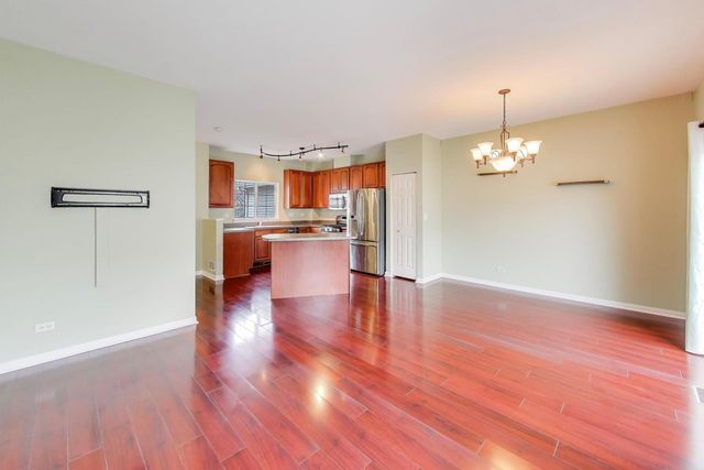 2427 Daybreak Court, Elgin, IL 60123