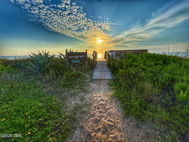 20 Ocean Crest Drive, Ormond Beach, FL 32176