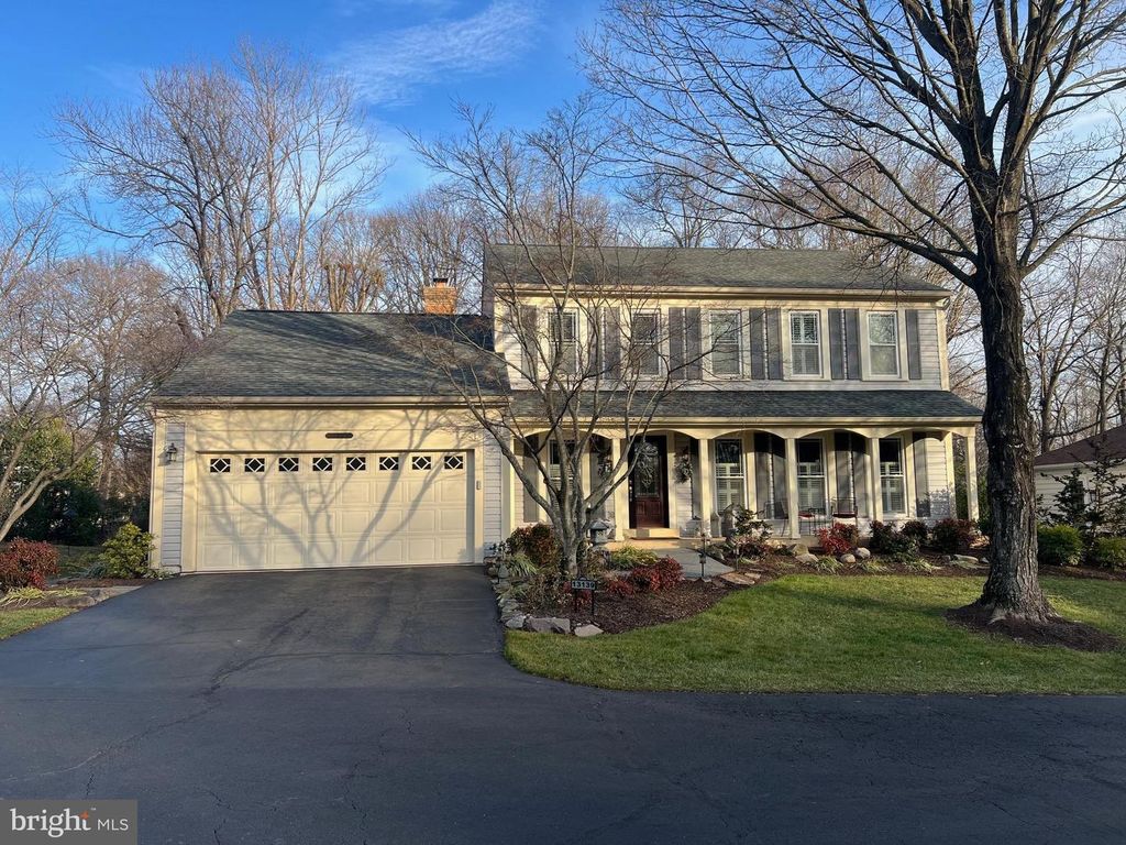 13139 APPLEGROVE LN, Herndon, VA 20171