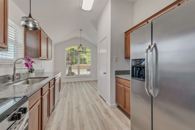 202 Oxford Loop, Princeton, TX 75407