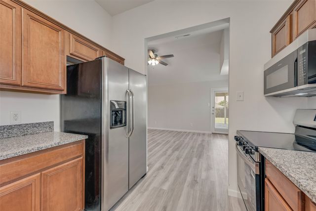 202 Oxford Loop, Princeton, TX 75407