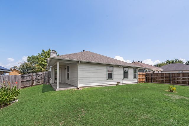 202 Oxford Loop, Princeton, TX 75407