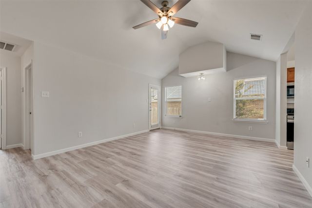 202 Oxford Loop, Princeton, TX 75407