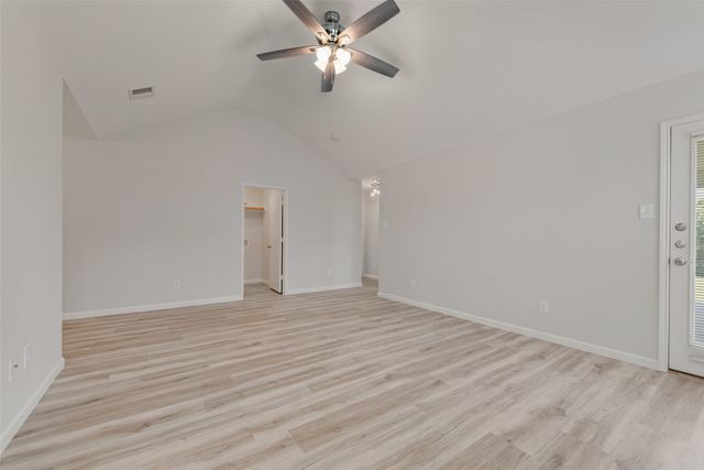 202 Oxford Loop, Princeton, TX 75407
