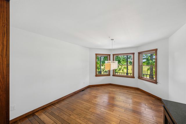 55 Bell Ln, Paris, TN 38242