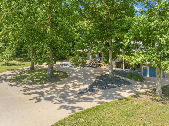 55 Bell Ln, Paris, TN 38242