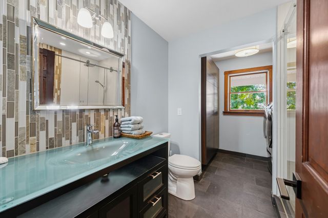 55 Bell Ln, Paris, TN 38242