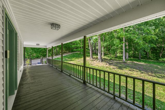 55 Bell Ln, Paris, TN 38242