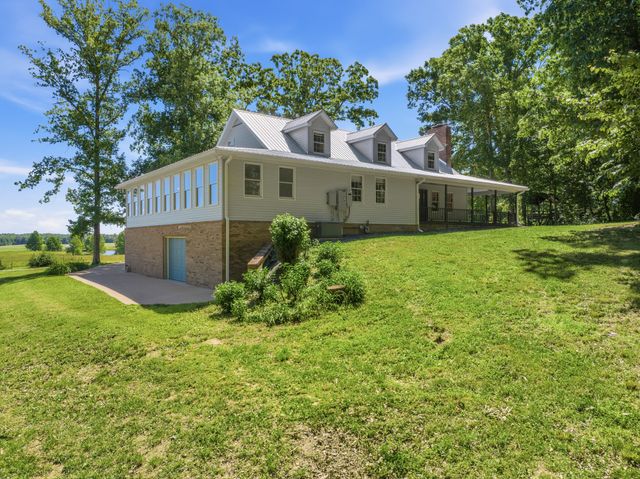 55 Bell Ln, Paris, TN 38242