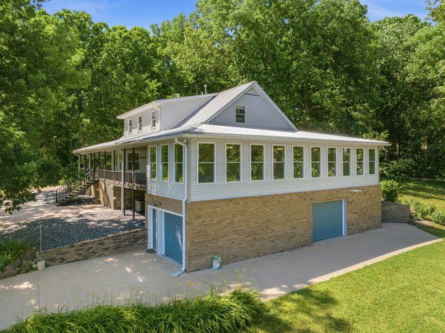 55 Bell Ln, Paris, TN 38242