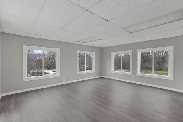14 Wesley Avenue, Heath, OH 43056
