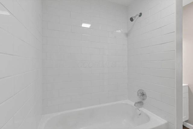 14 Wesley Avenue, Heath, OH 43056
