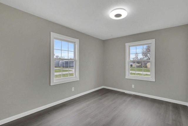 14 Wesley Avenue, Heath, OH 43056
