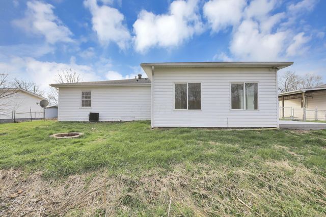 14 Wesley Avenue, Heath, OH 43056