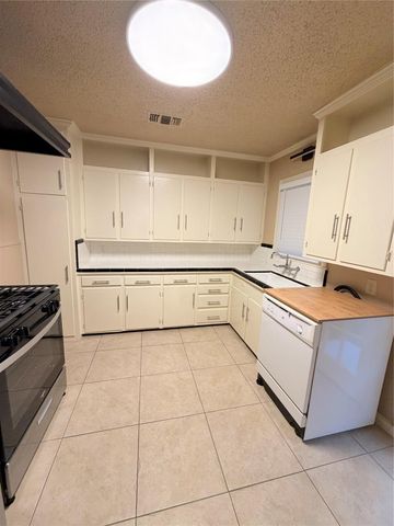 6520 Weslayan Street, Houston, TX 77005